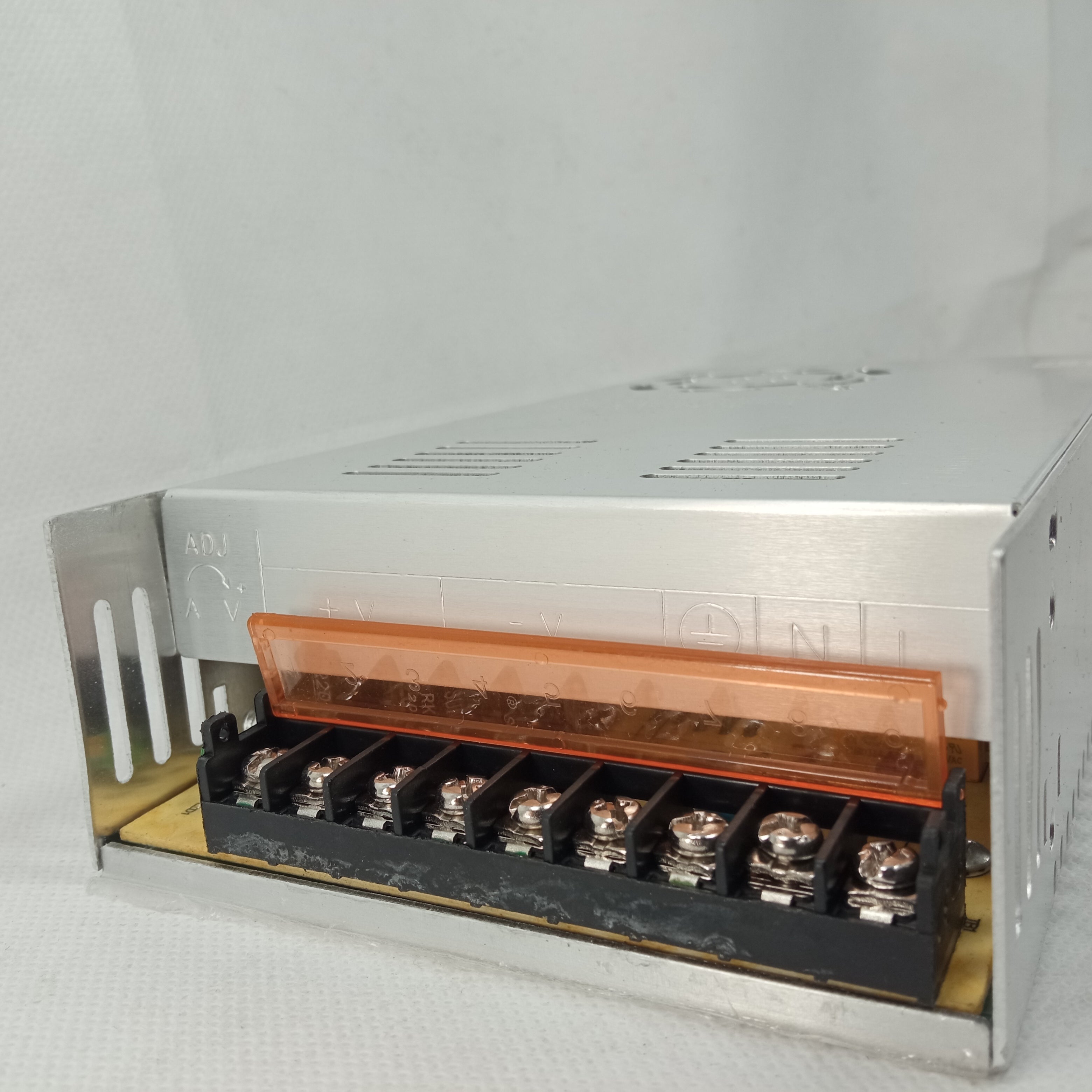 12 Volt 30 Amp Power Supply in Pakistan thumbnail 2