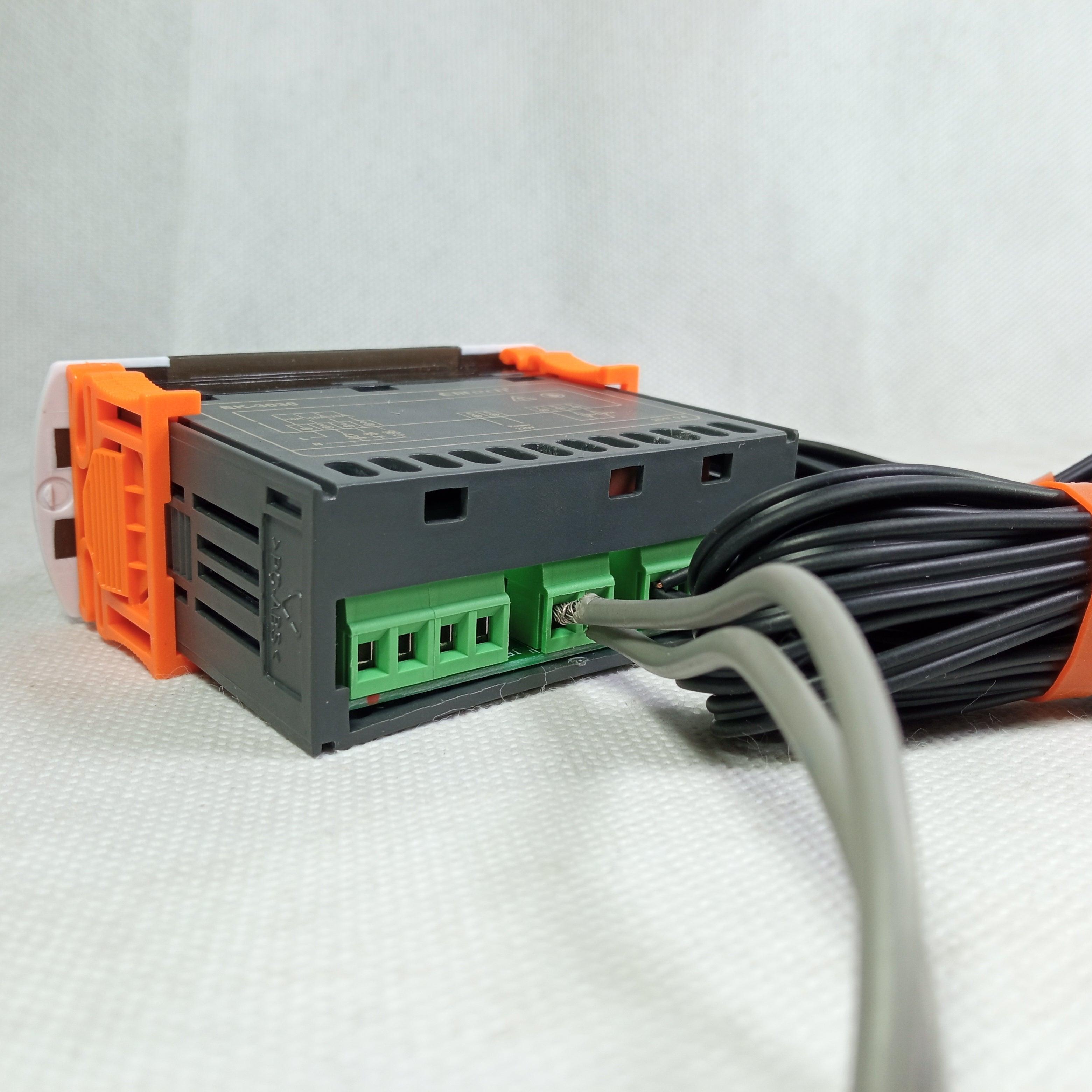 Elitech EK-3030 Digital Temperature Controller Heating or Cooling System Multi-Use in Pakistan thumbnail 8