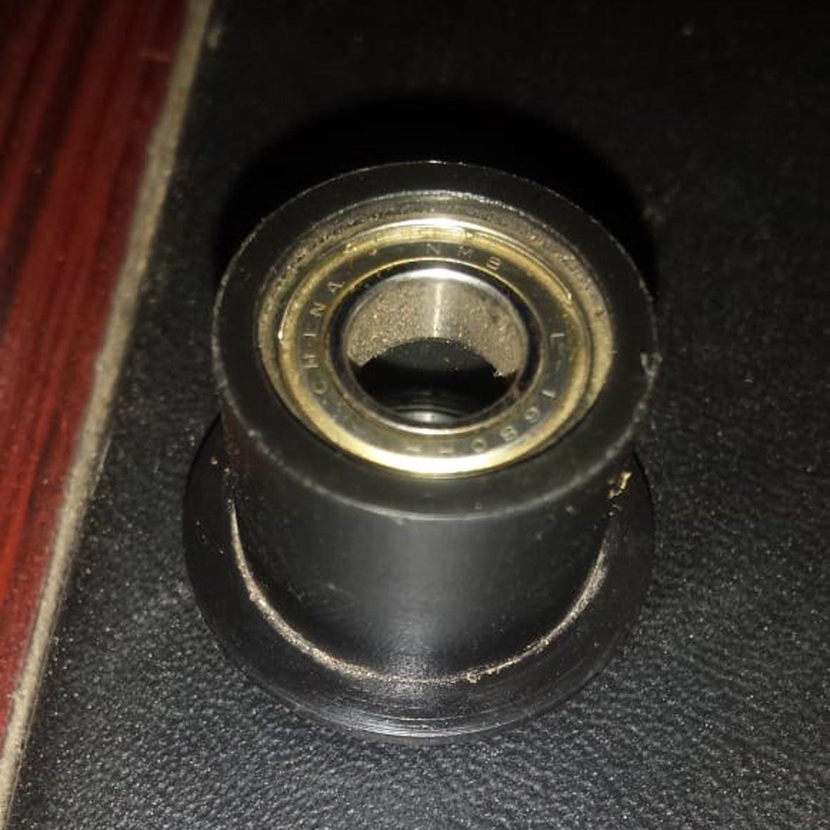 Belt Idler Pulley free pulley inner dia 8mm (used condition ) pully