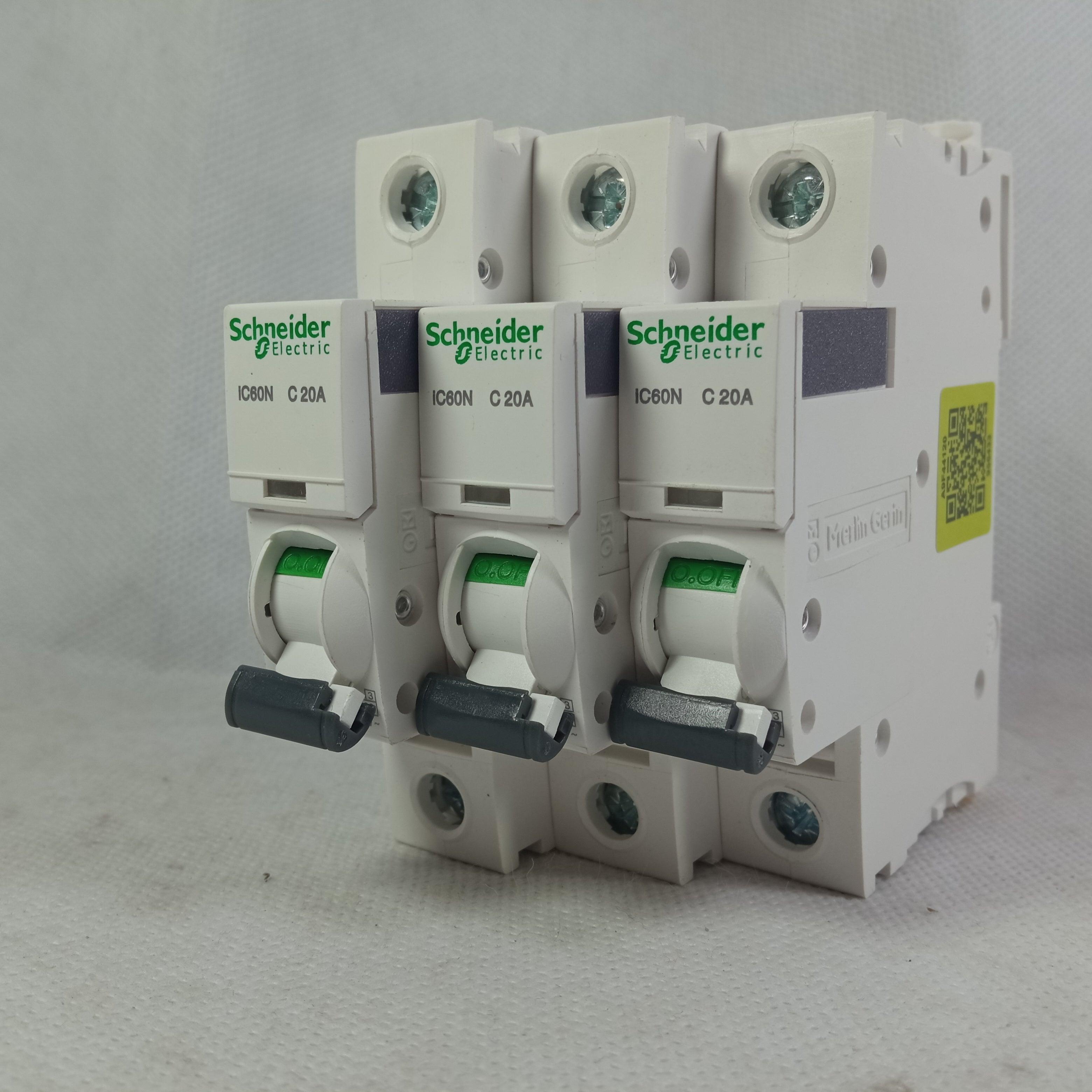 Schneider MCB AC Circuit Breakers China Made in Pakistan - 4 pole / 6A thumbnail 2