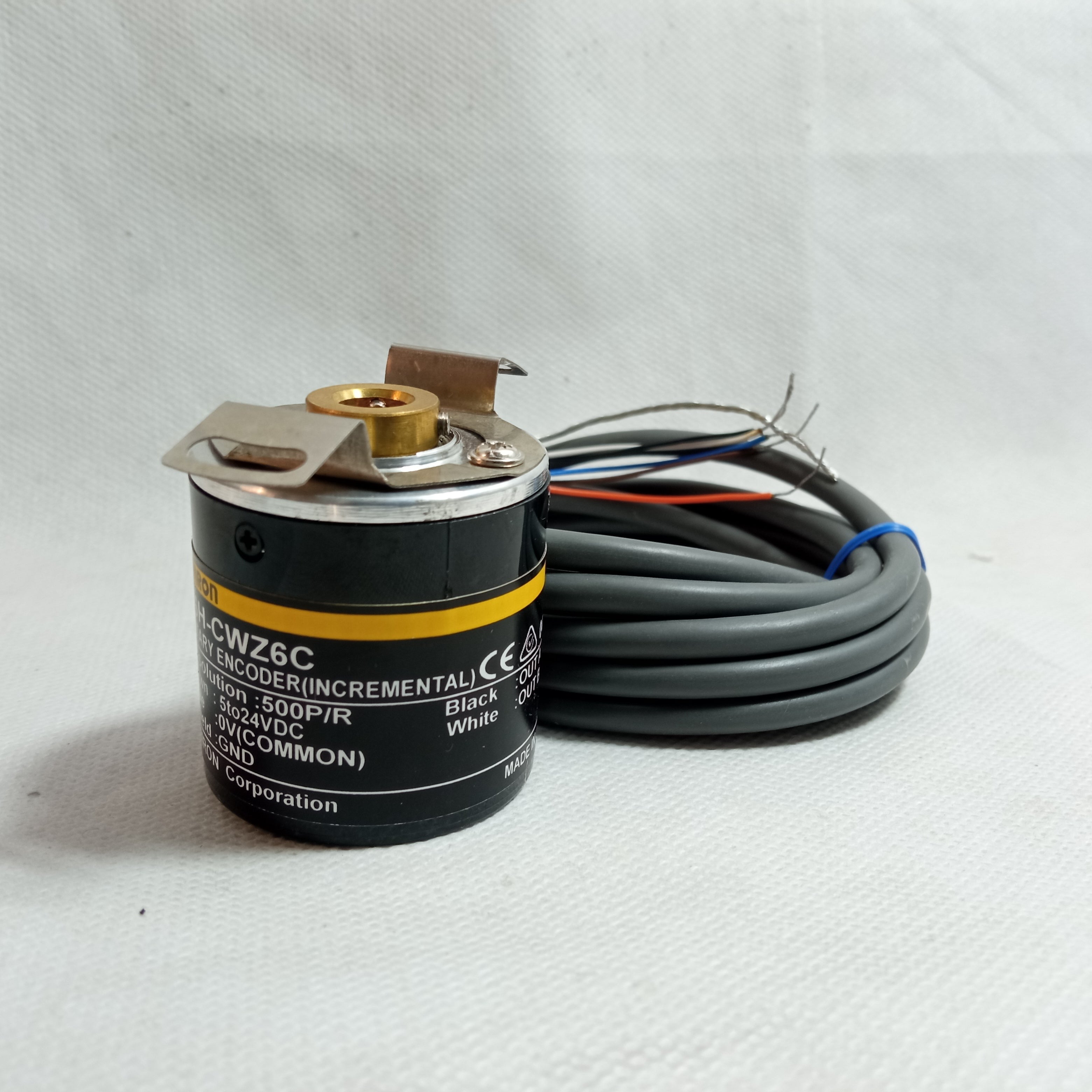 Omron E6H-CWZ6C Rotary Encoder 5 24VDC in Pakistan - 600P/R thumbnail 3