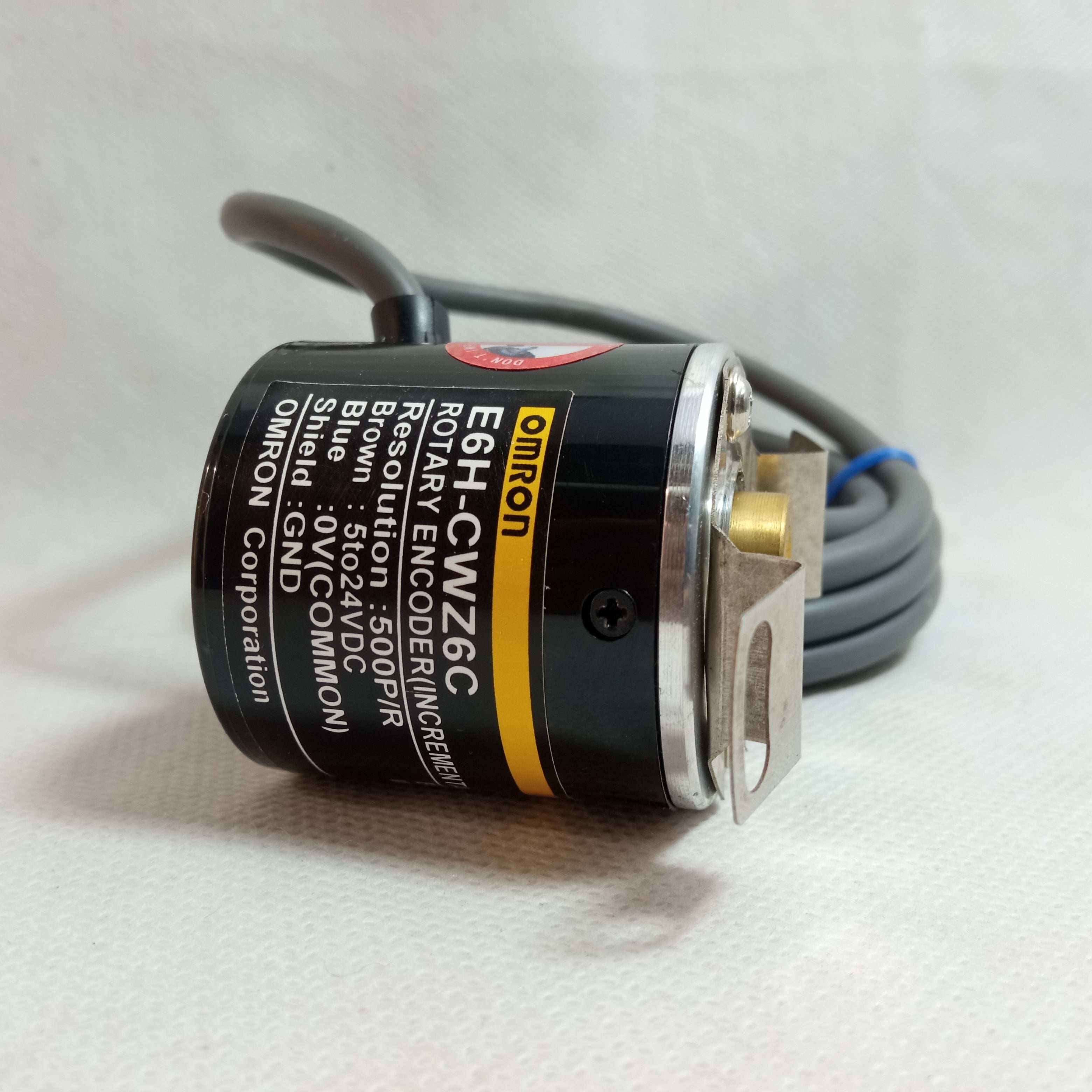 Omron E6H-CWZ6C Rotary Encoder 5 24VDC in Pakistan - 1000PPR thumbnail 4