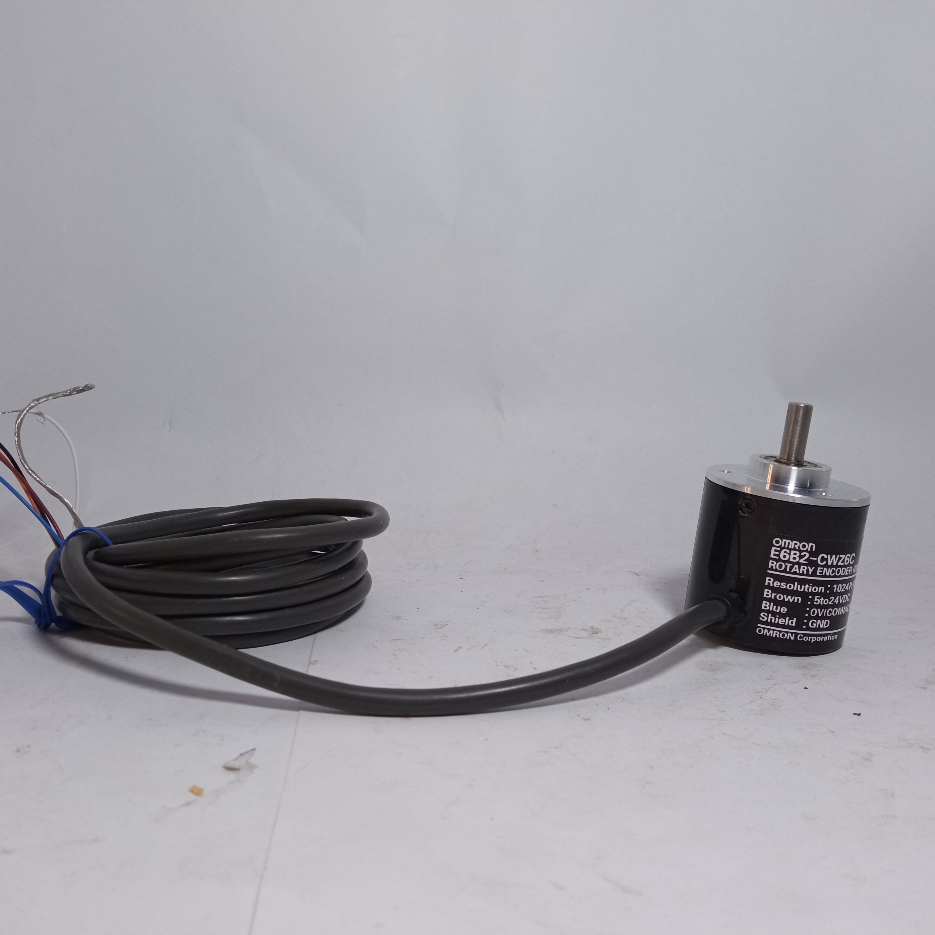 1024PPR OMRON Incremental Rotary Encoder E6B2-CWZ6C in Pakistan thumbnail 3
