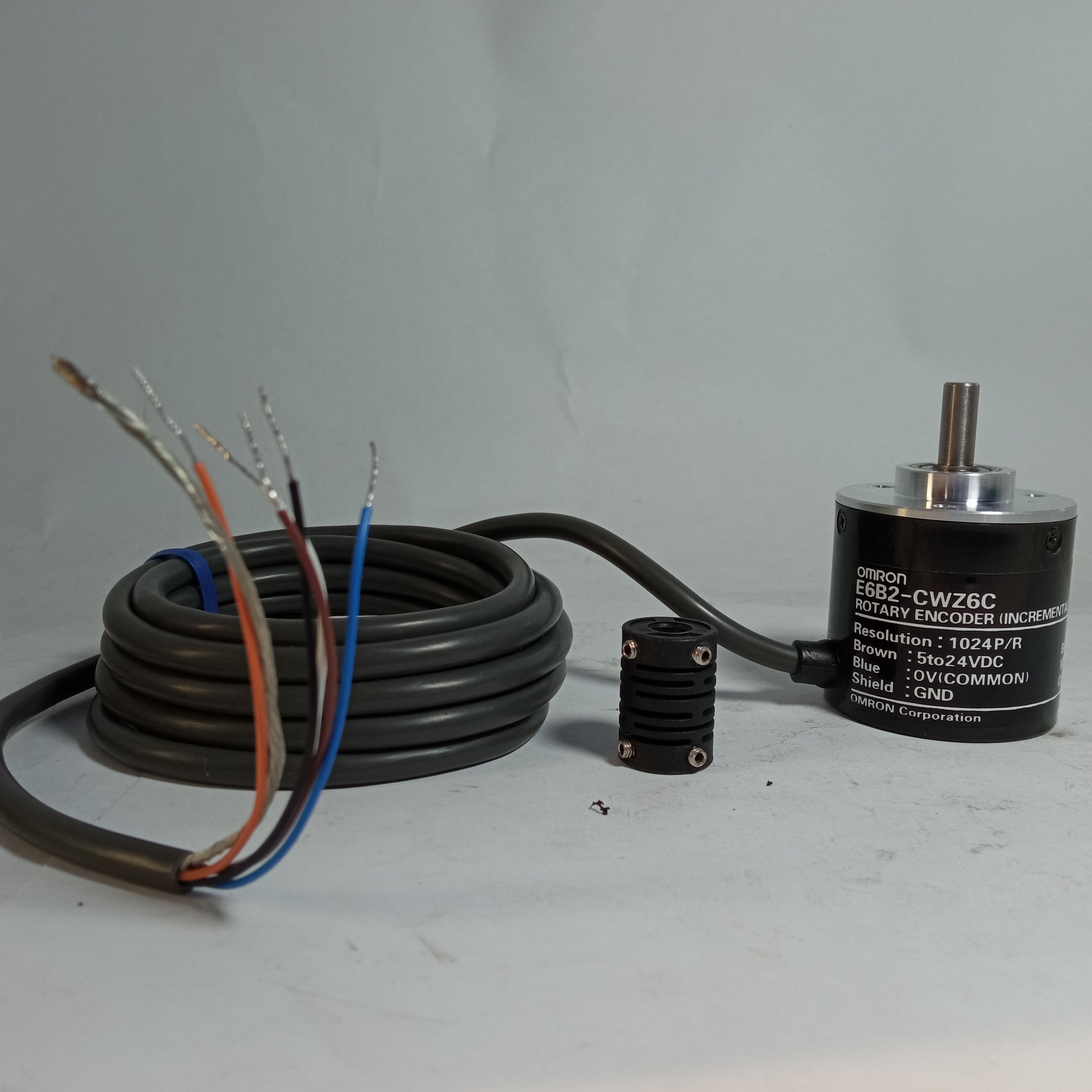 1024PPR OMRON Incremental Rotary Encoder E6B2-CWZ6C in Pakistan thumbnail 4