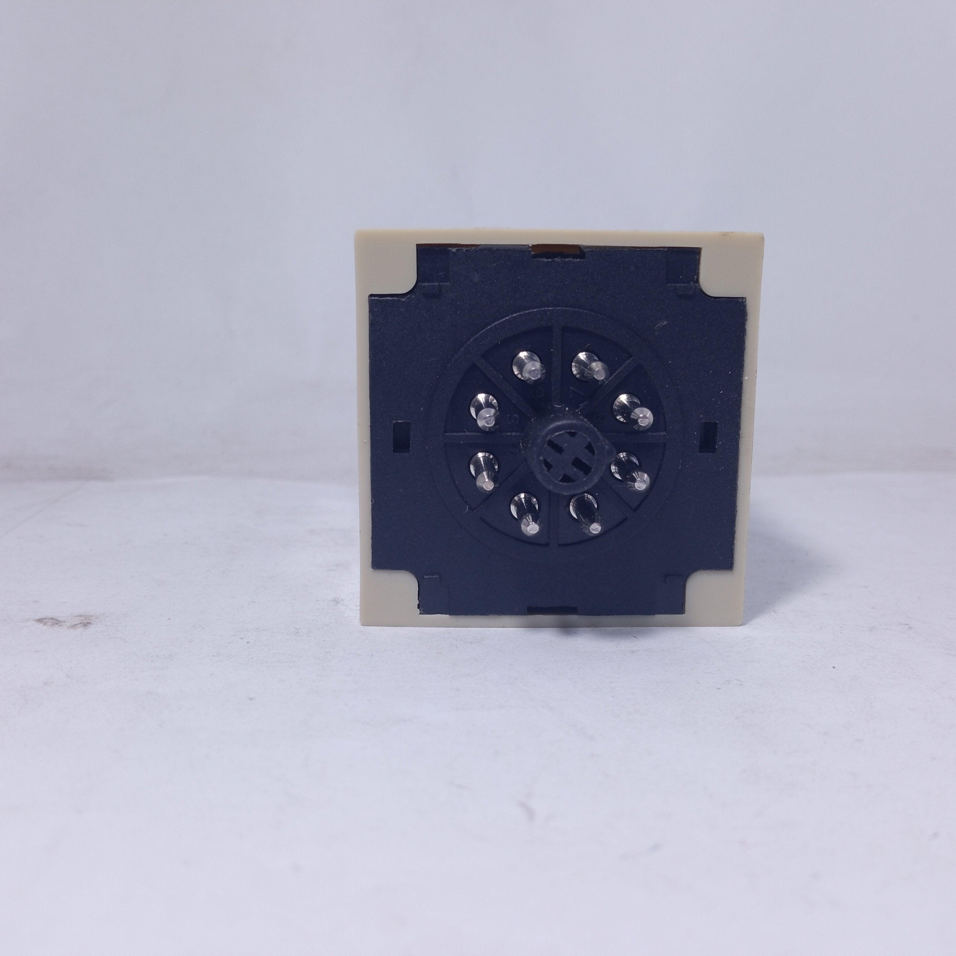 Fuji Electric on-delay timer (china made ) MS4SA in Pakistan thumbnail 5